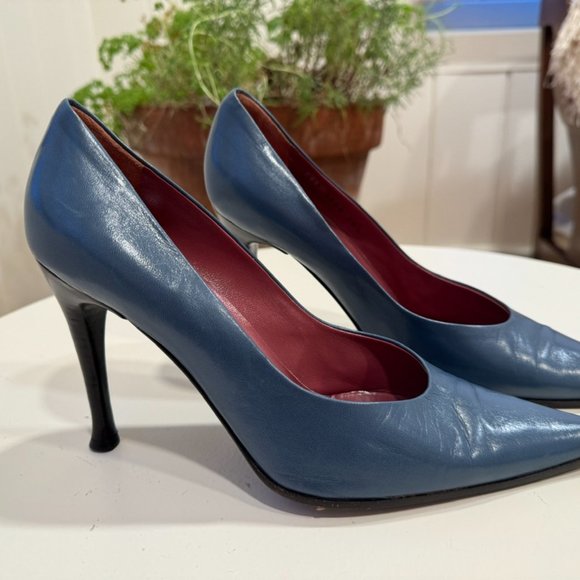 SERGIO ROSSI  GODIVA LEATHER PUMPS SZ 8 US EU 38.5 Beautiful Blue - Picture 1 of 7